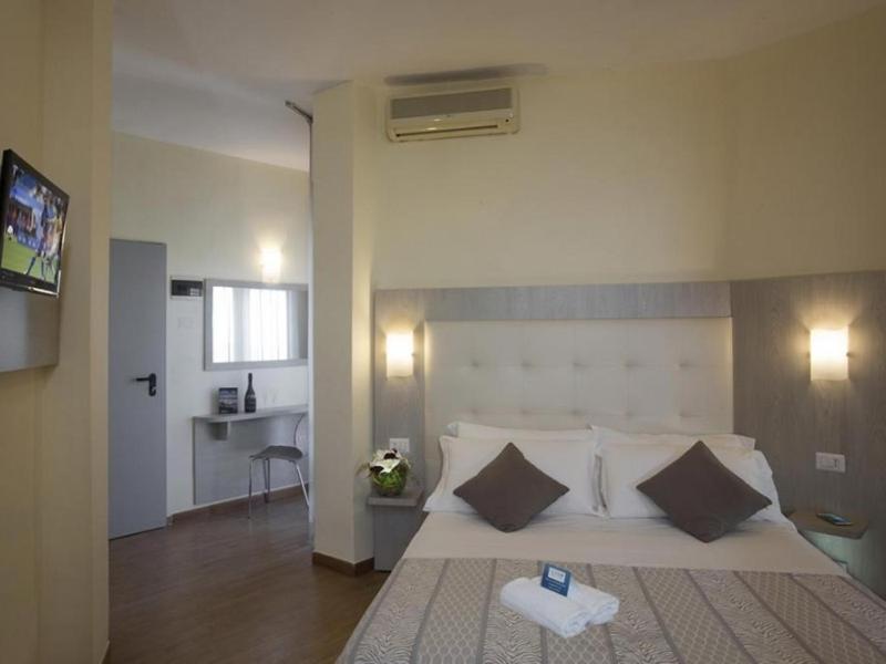 Hotel Jumbo Rimini Esterno foto