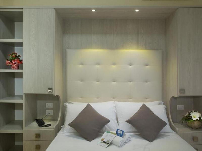 Hotel Jumbo Rimini Esterno foto